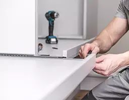 Montagem de cozinha modulada — Montagem de Móveis